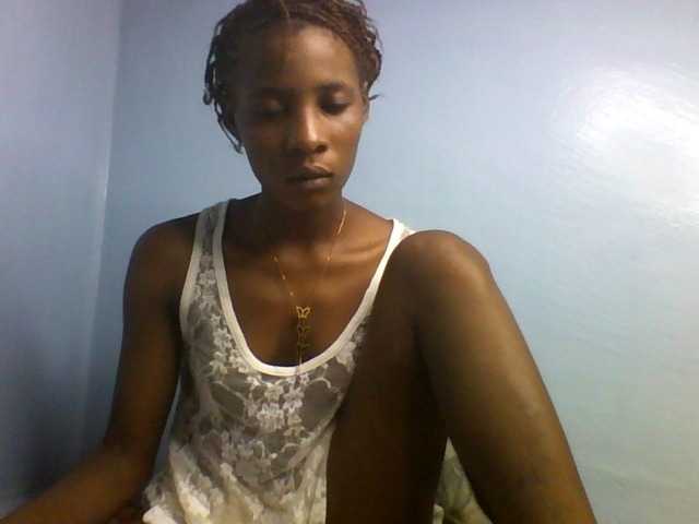 Karembo, en vivo ahora en BongaCams