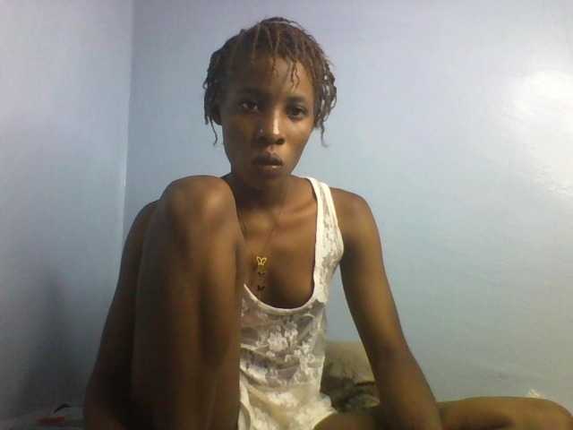 Karembo live cam on BongaCams
