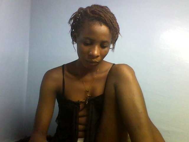 Karembo live cam on BongaCams