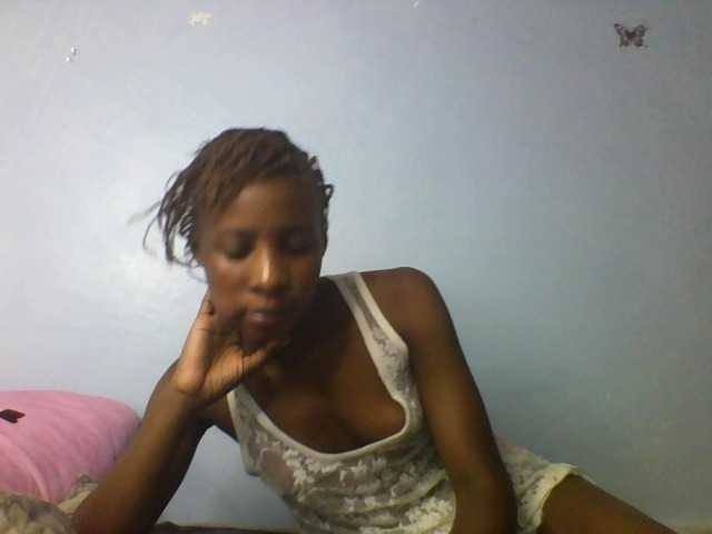 Karembo live cam on BongaCams