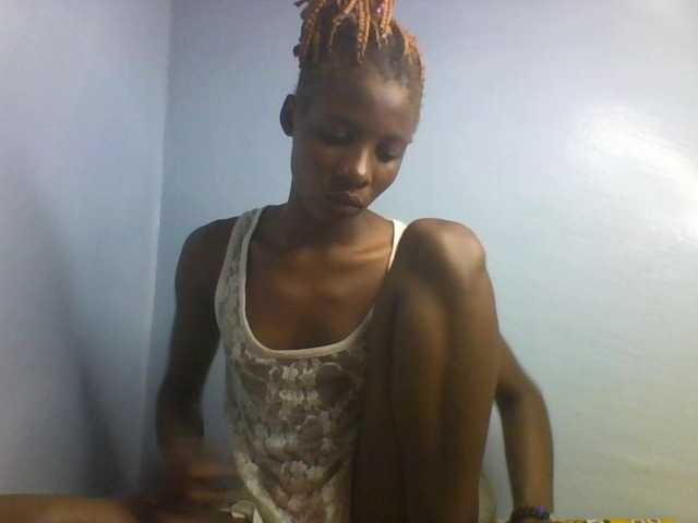 Karembo live cam on BongaCams