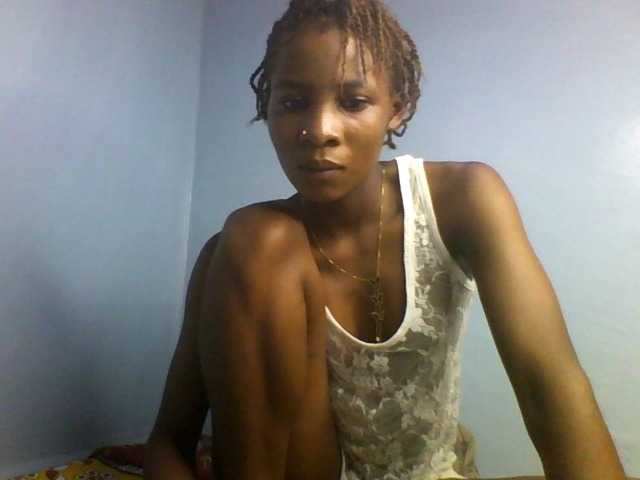 Karembo live cam on BongaCams