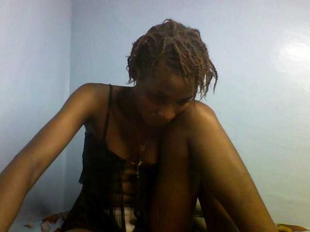 Karembo live cam on BongaCams