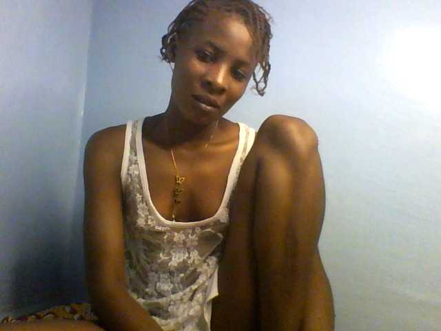 Karembo, en directo ahora en BongaCams
