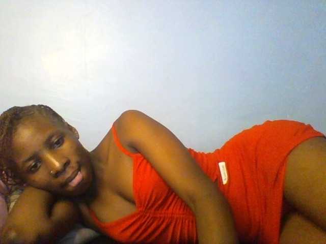 Karembo live cam on BongaCams
