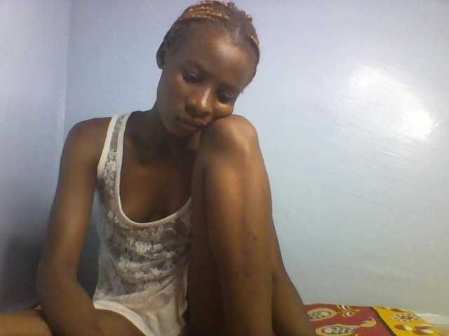 Karembo live cam on BongaCams