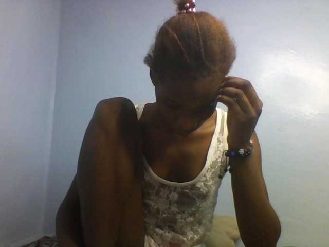 Karembo live cam on BongaCams