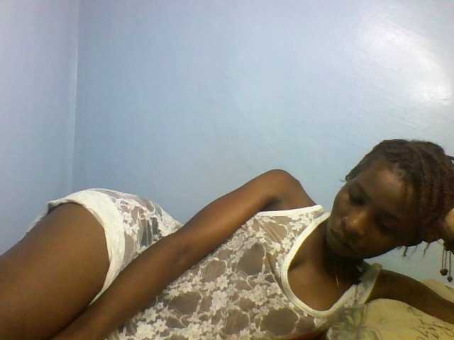 Karembo live cam on BongaCams