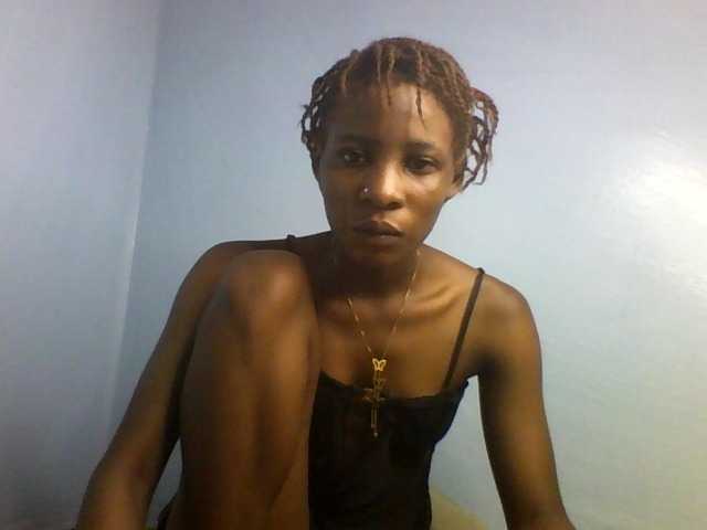 Karembo live cam on BongaCams