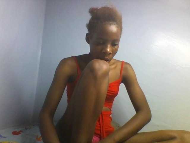 Karembo live cam on BongaCams
