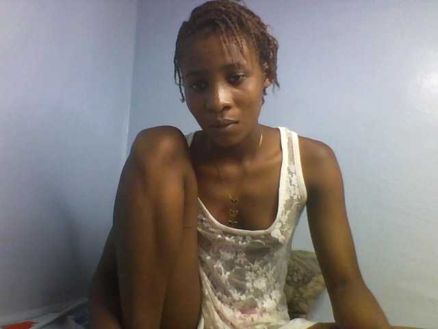 Karembo live cam on BongaCams
