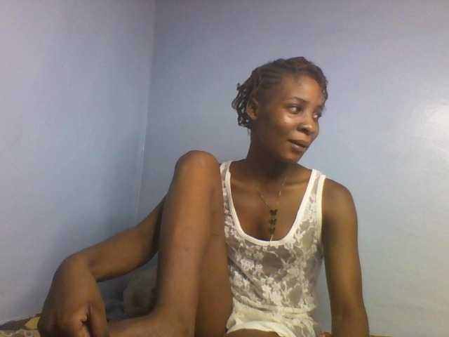 Karembo live cam on BongaCams
