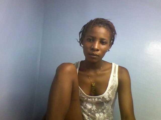Karembo live cam on BongaCams