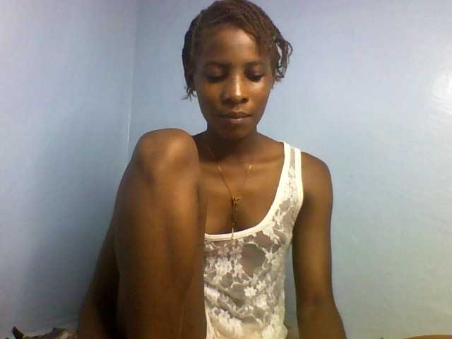 Karembo live cam on BongaCams