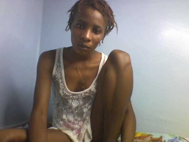 Karembo, en vivo ahora en BongaCams