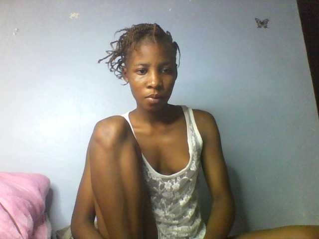 Karembo live cam on BongaCams