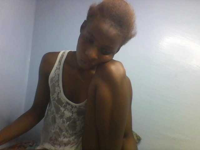 Karembo live cam on BongaCams