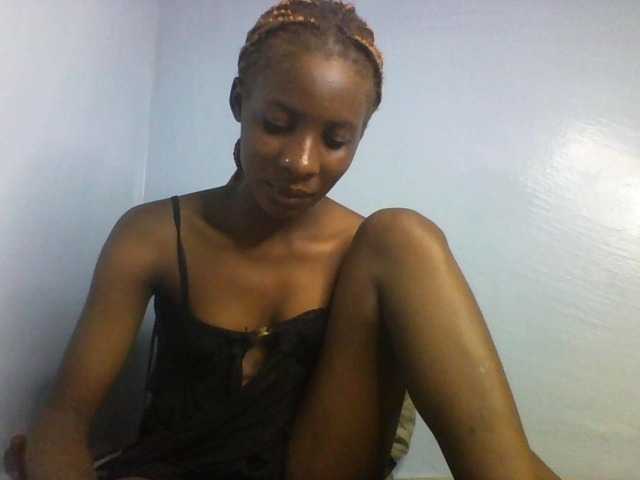 Karembo live cam on BongaCams