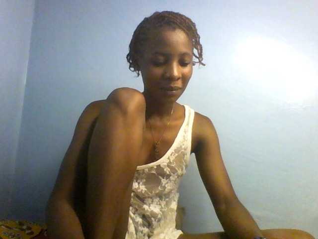 Karembo live cam on BongaCams