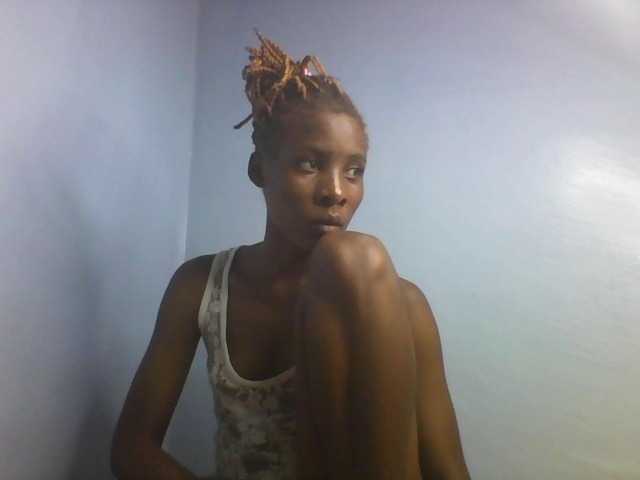 Karembo live cam on BongaCams