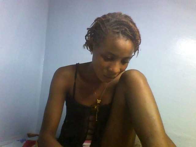 Karembo live cam on BongaCams