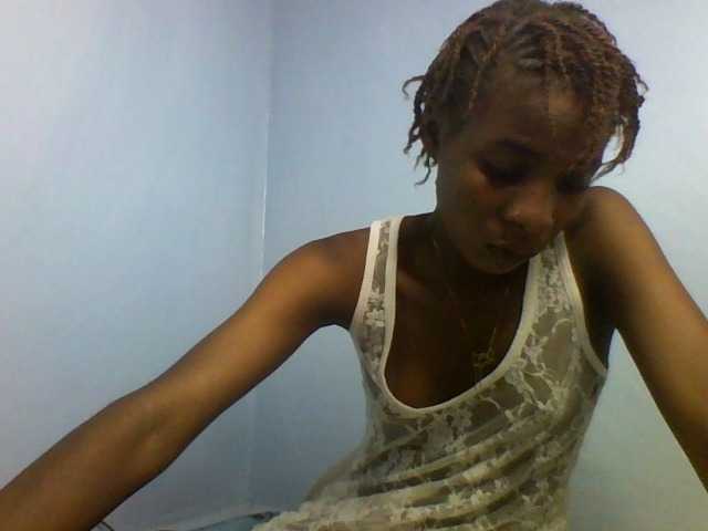 Karembo live cam on BongaCams