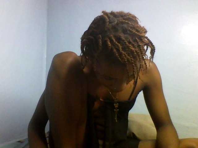 Karembo live cam on BongaCams