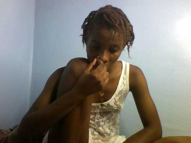 Karembo live cam on BongaCams