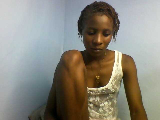 Karembo live cam on BongaCams
