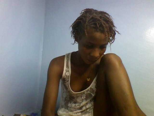 Karembo live cam on BongaCams