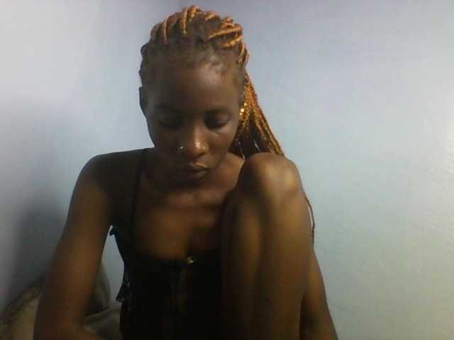 Karembo live cam on BongaCams