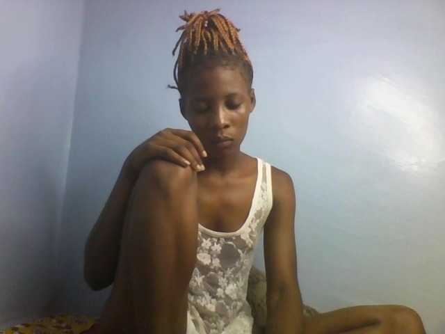 Karembo live cam on BongaCams