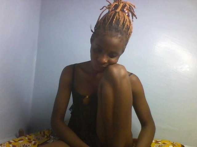 Karembo live cam on BongaCams
