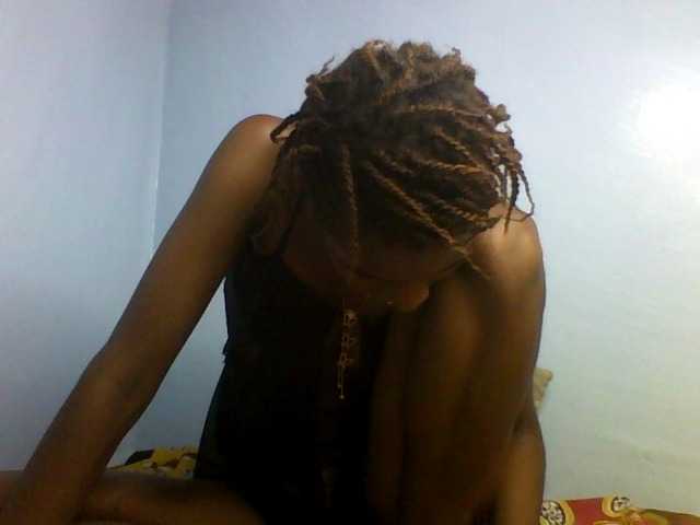 Karembo live cam on BongaCams