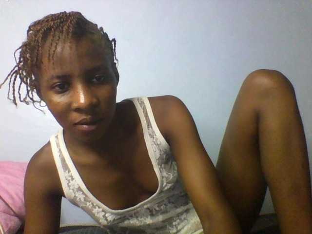 Karembo live cam on BongaCams