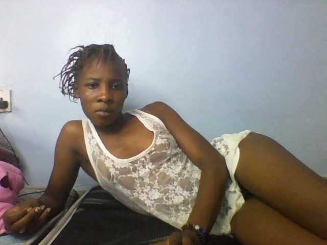 Karembo live cam on BongaCams