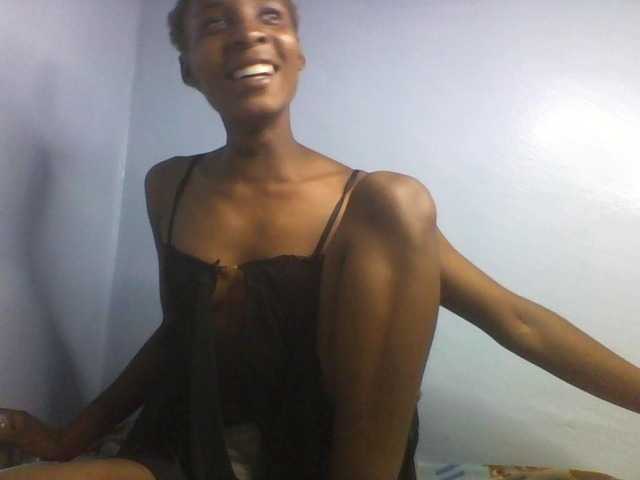 Karembo live cam on BongaCams