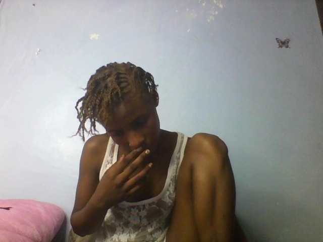 Karembo live cam on BongaCams