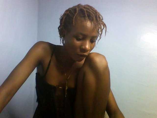Karembo live cam on BongaCams