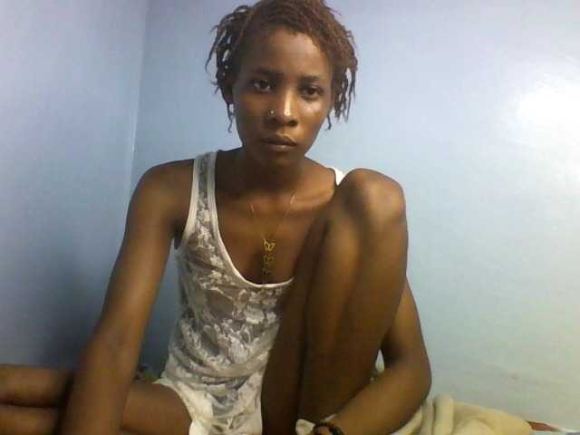 Karembo live cam on BongaCams
