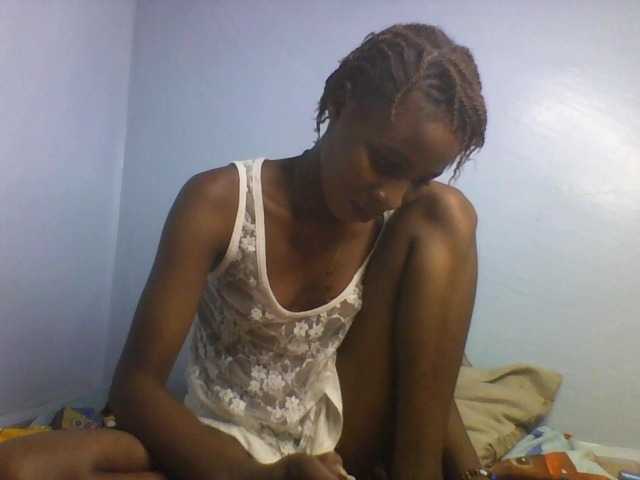 Karembo live cam on BongaCams