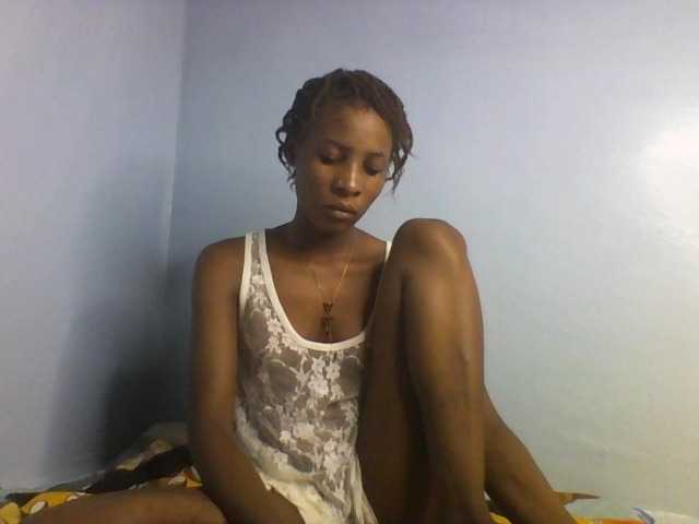 Karembo live cam on BongaCams