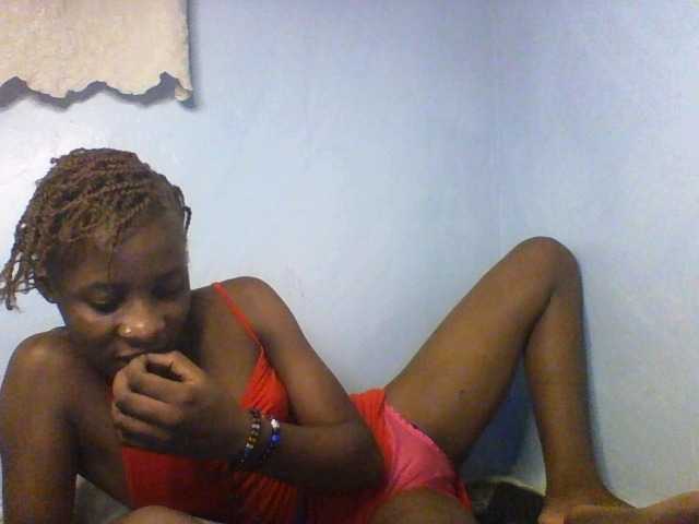 Karembo live cam on BongaCams