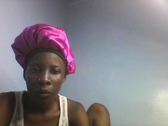 Karembo live cam on BongaCams