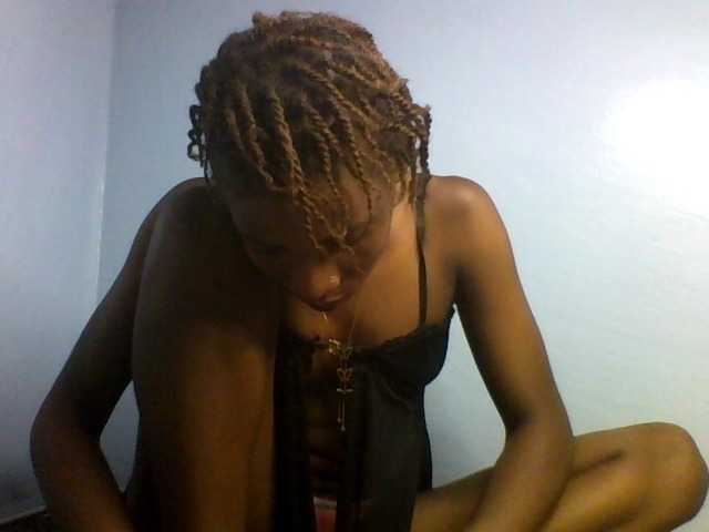 Stream-Bild von Karembo auf BongaCams