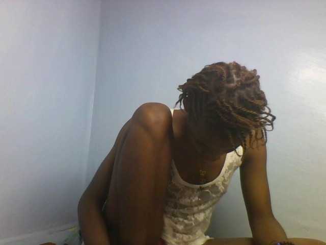 Karembo live cam on BongaCams