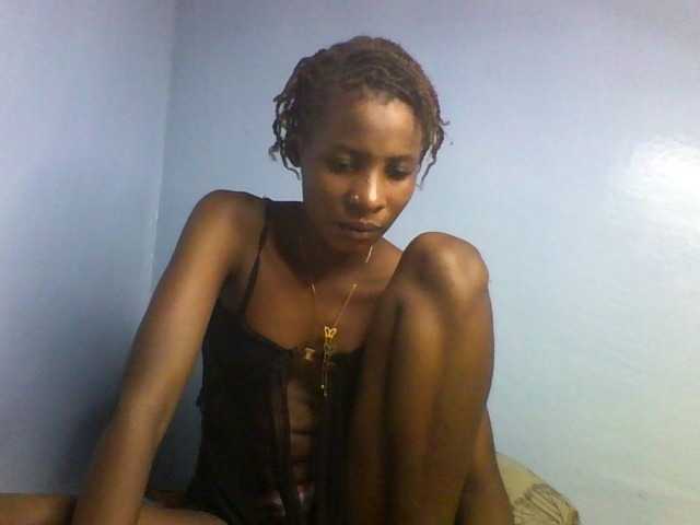 Karembo live cam on BongaCams