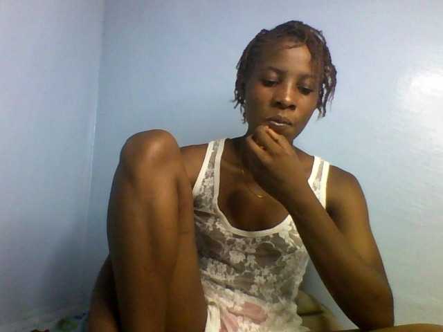 Karembo live cam on BongaCams