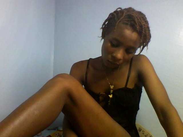 Karembo live cam on BongaCams