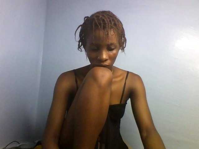 Karembo live cam on BongaCams